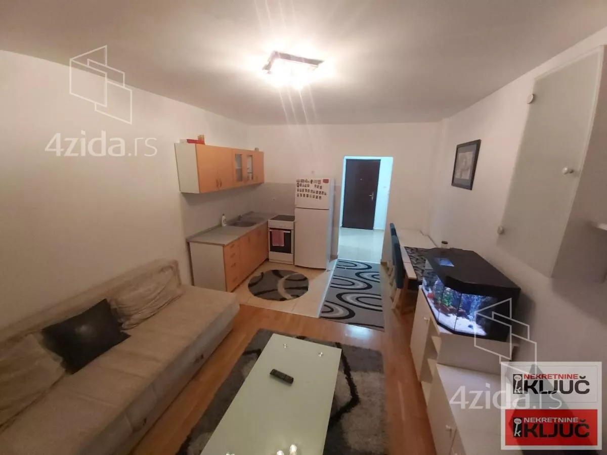 Garsonjera | 4zida