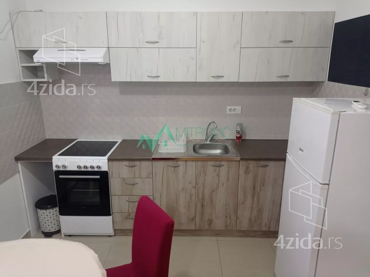 Jednoiposoban stan | 4zida