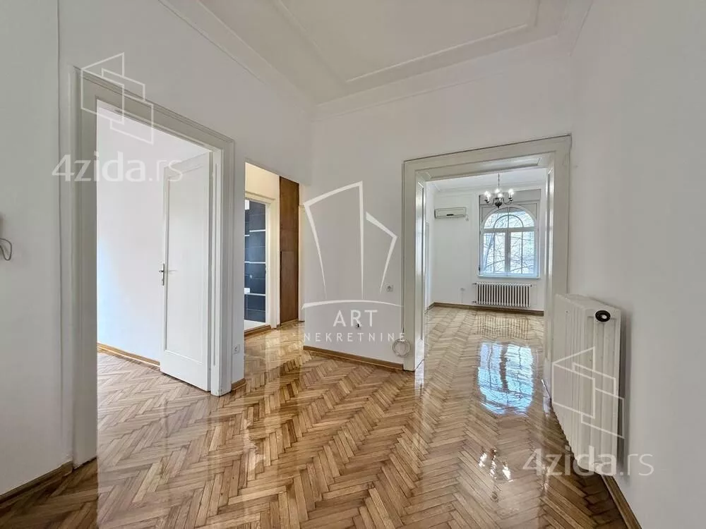 Šestosoban stan | 4zida