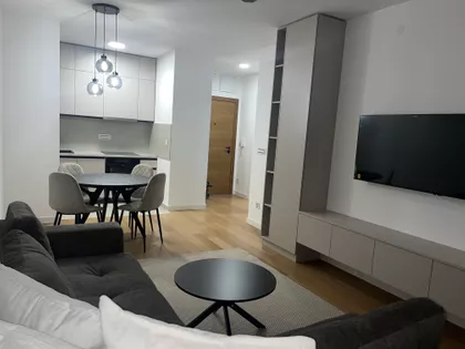 Heroja Pinkija | 4zida.rs