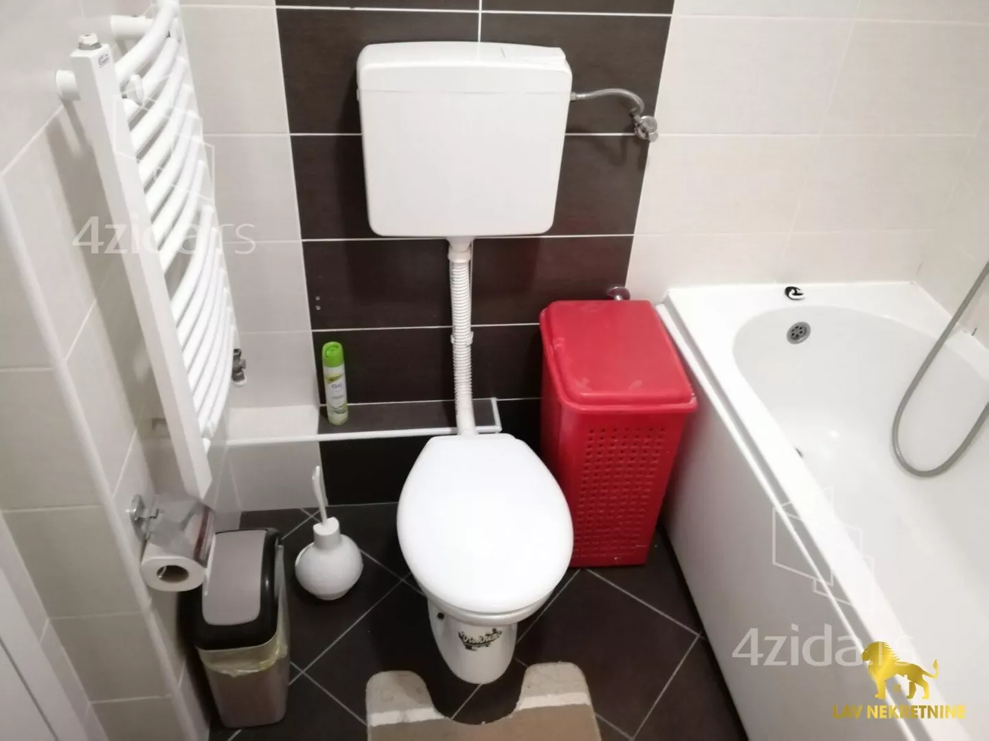 Jednoiposoban stan | 4zida