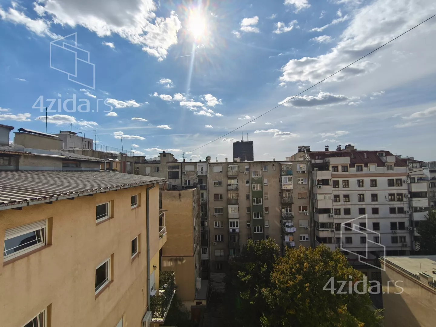 Petoiposoban stan | 4zida