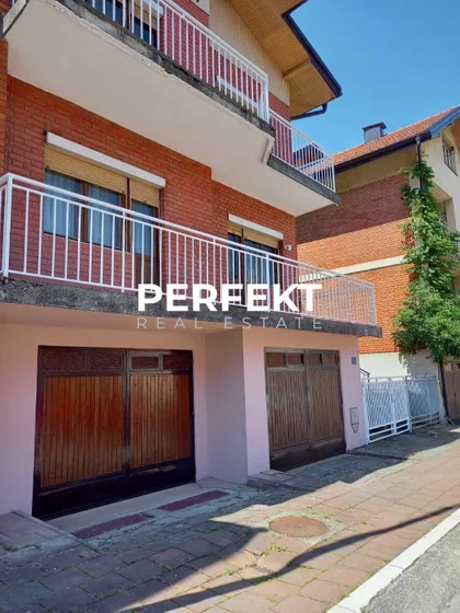 12. Septembar | 4zida.rs