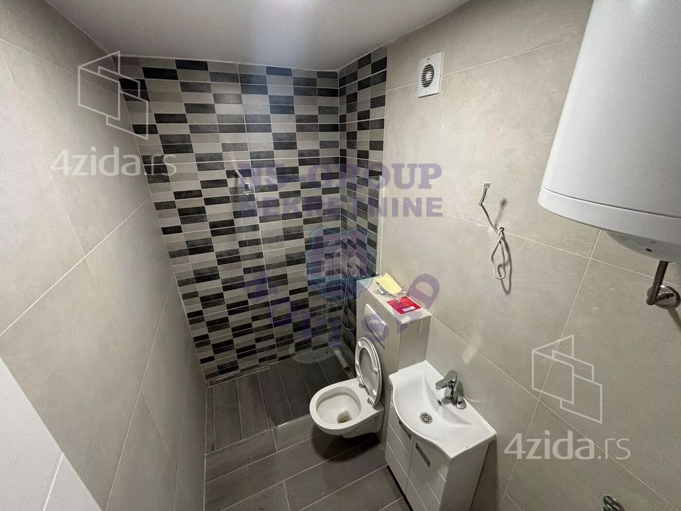 Troiposoban stan | 4zida