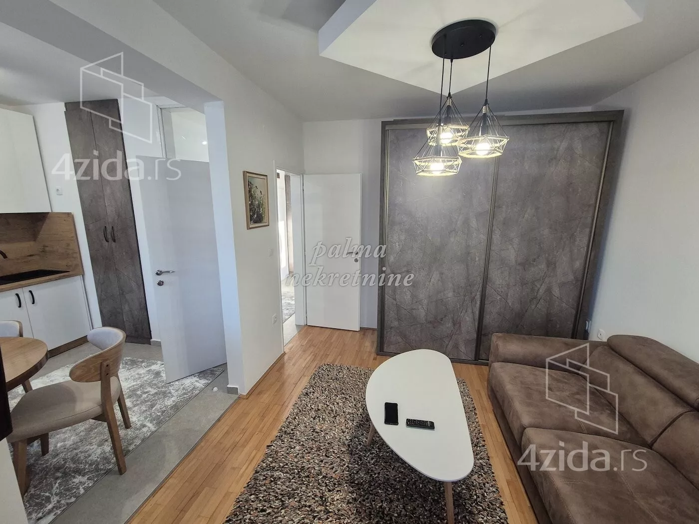 Jednoiposoban stan | 4zida