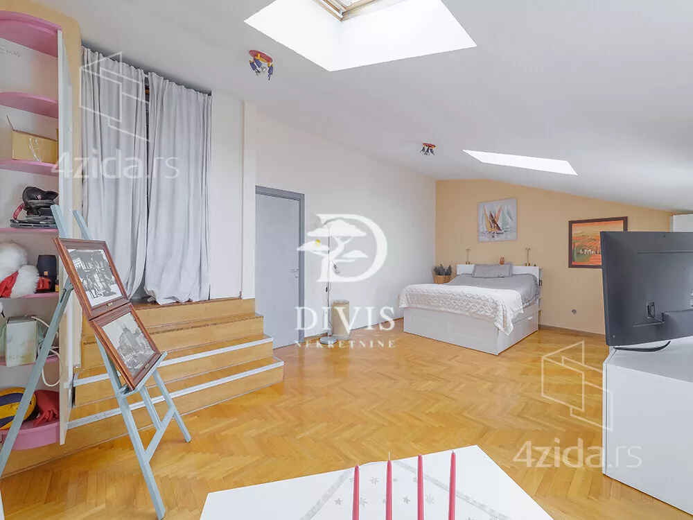 Petosoban stan | 4zida