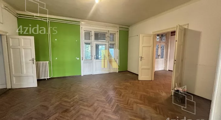 Četvoroiposoban stan | 4zida