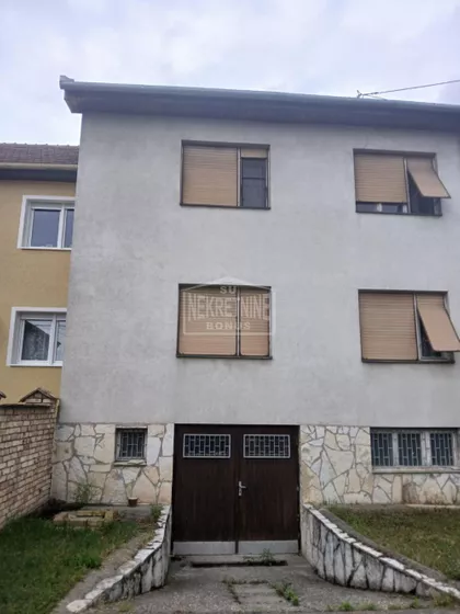 Kertvaroš | 4zida.rs