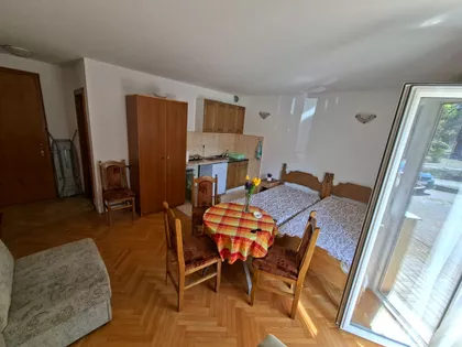 Nemanjina | 4zida.rs