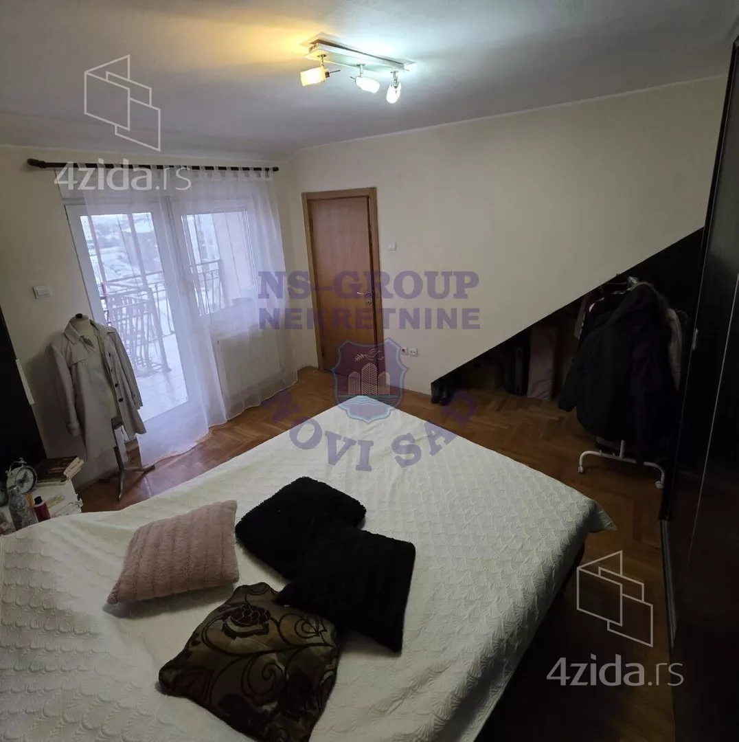 Šestosoban stan | 4zida