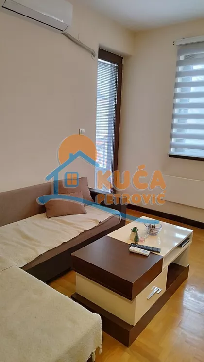 9. brigade | 4zida.rs