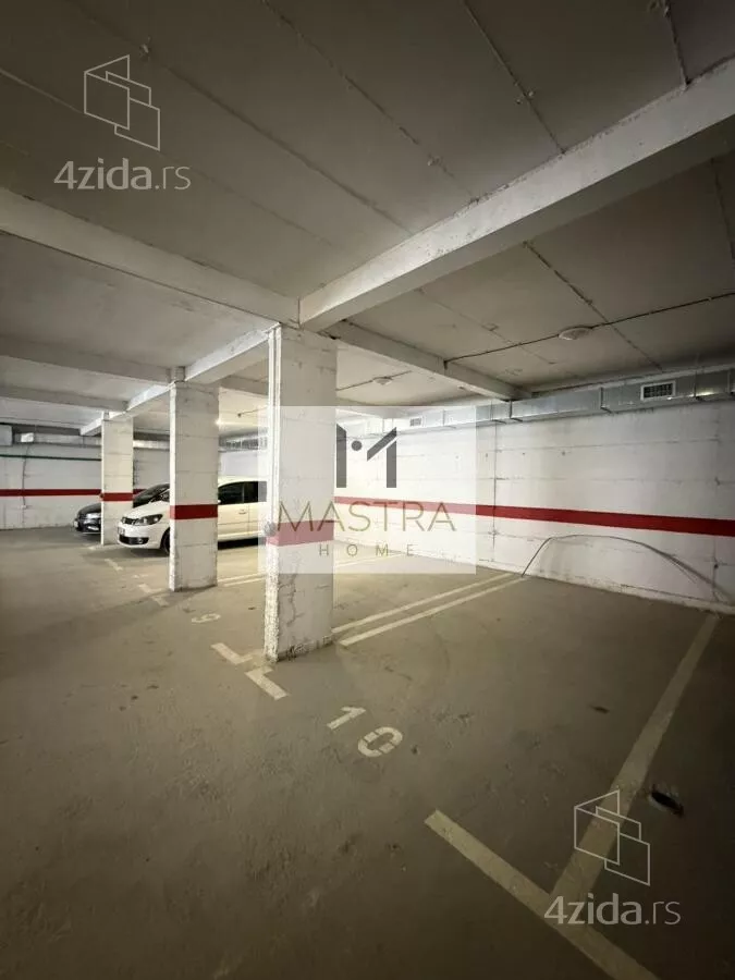 Garaža/Parking | 4zida