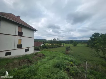 Umčari | 4zida.rs
