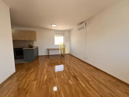 Veternička Rampa | 4zida.rs