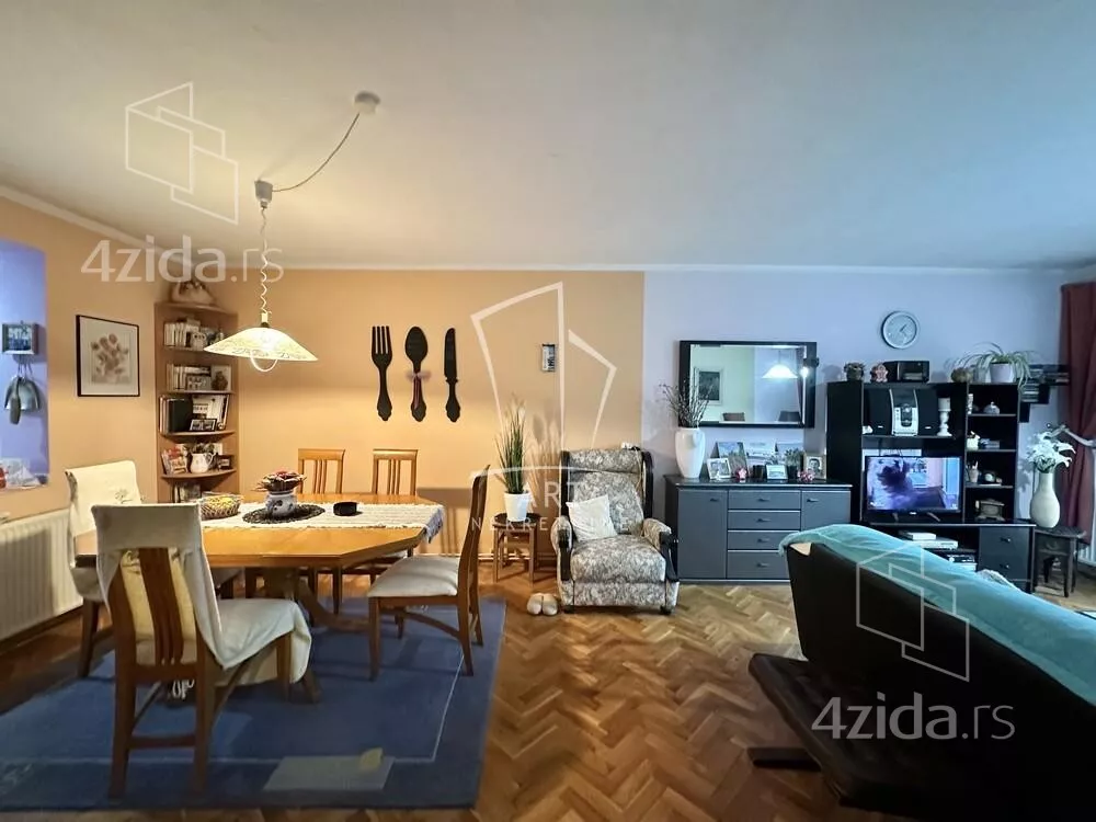 3-etažna kuća | 4zida