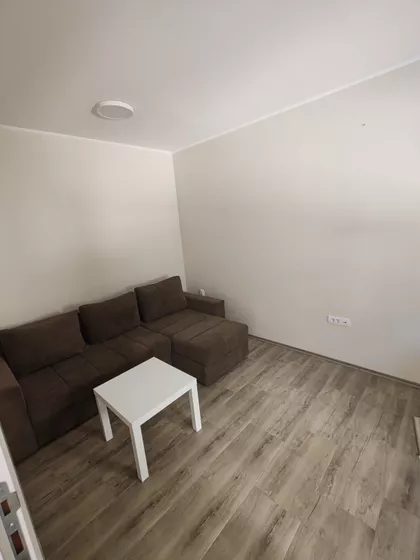 Jovana Subotića | 4zida.rs