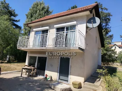 Vrčin | 4zida.rs