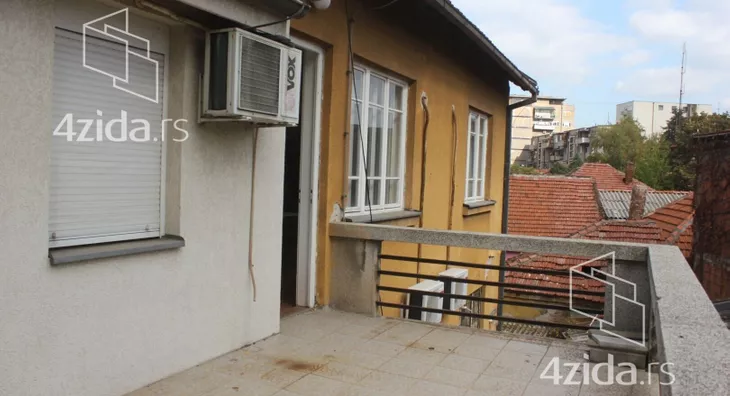 4-etažna kuća | 4zida