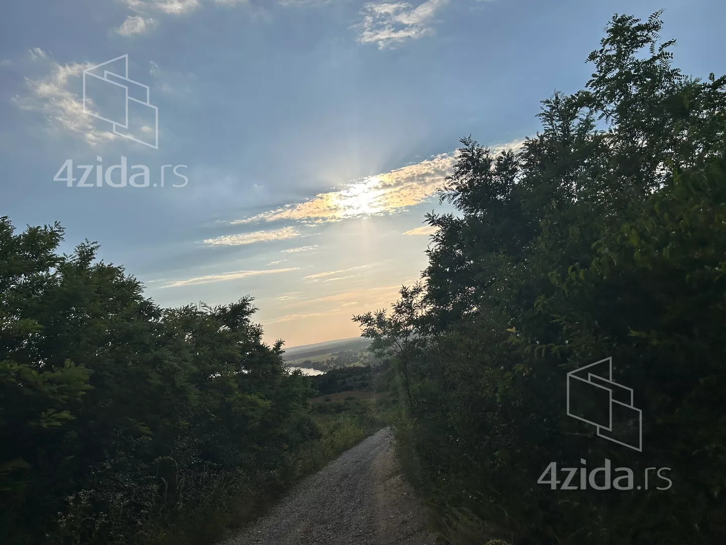 Građevinsko zemljište | 4zida
