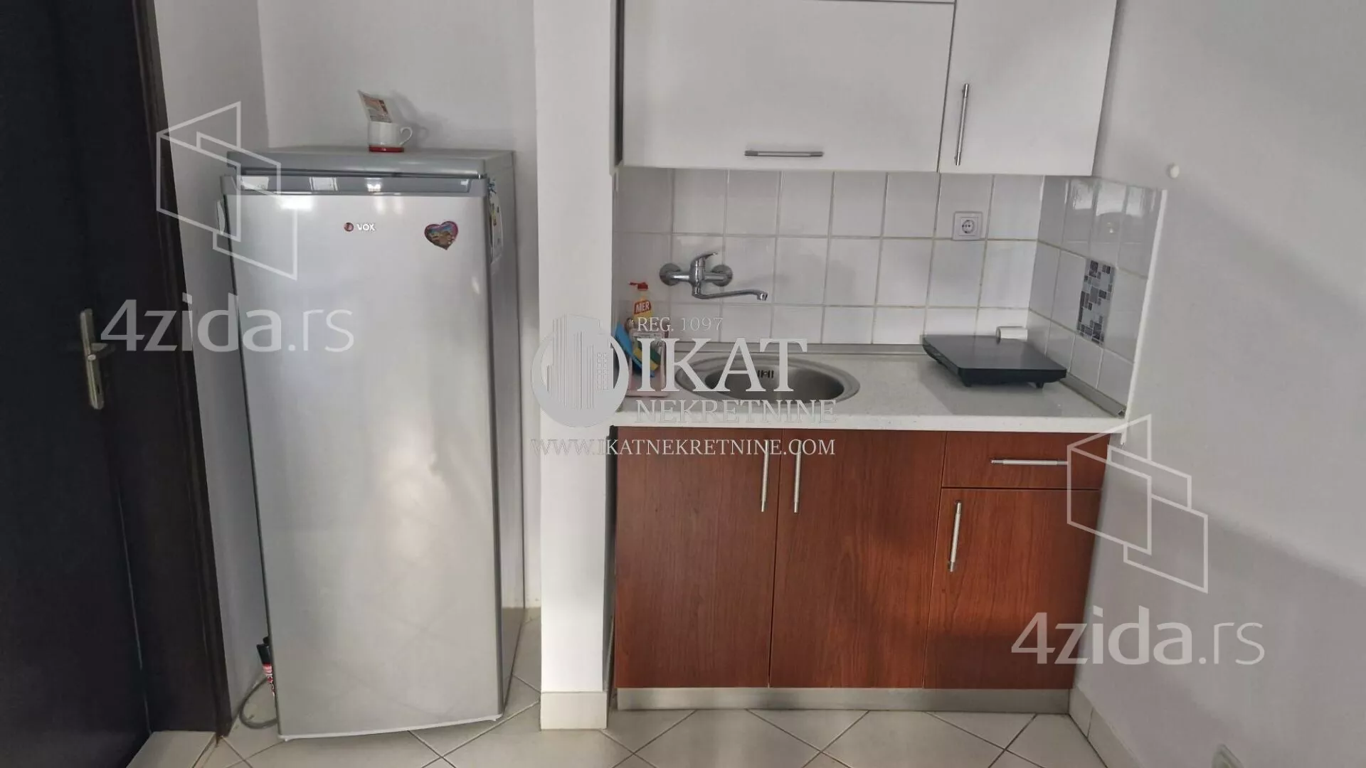 5-etažna kuća | 4zida