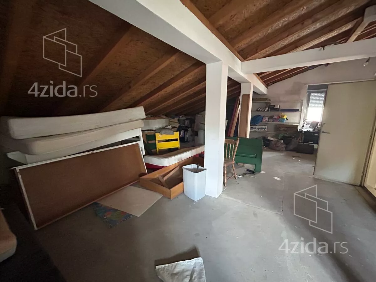 3-etažna kuća | 4zida