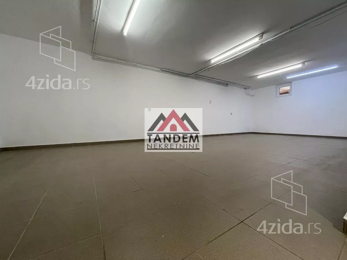 Lokal | 4zida