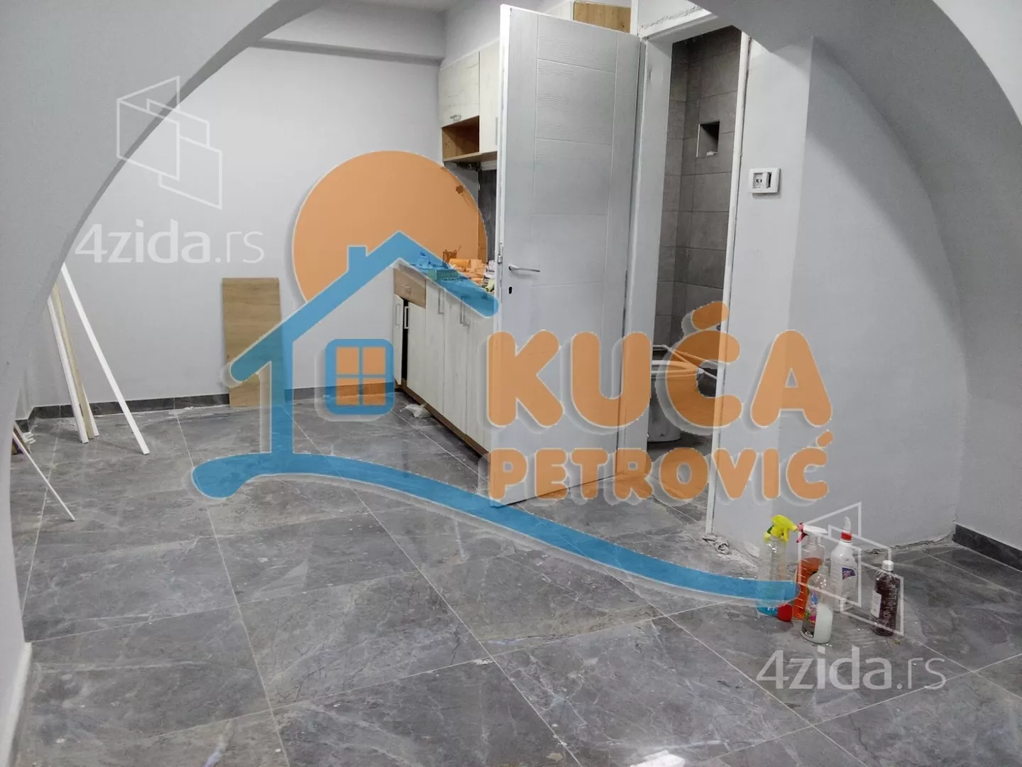 Lokal | 4zida