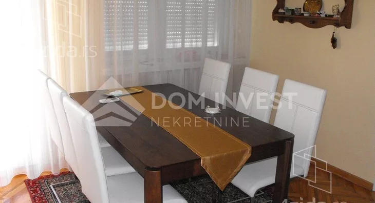 Troiposoban stan | 4zida