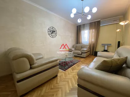 Trg Marije Trandafil | 4zida.rs