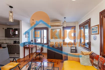 Hajduk Veljkova | 4zida.rs