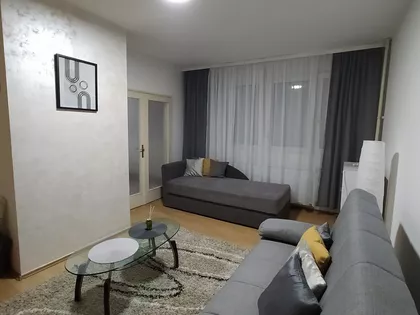 Kneza Lazara 6 | 4zida.rs