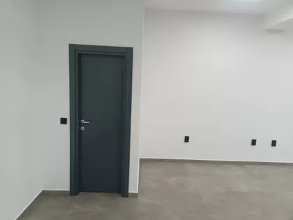 Surčinska 14 | 4zida.rs