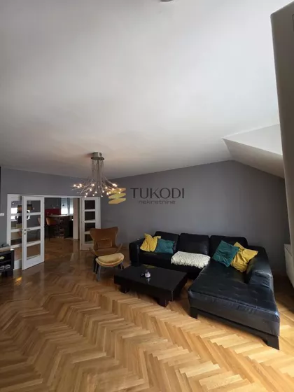 Trg Marije Trandafil | 4zida.rs