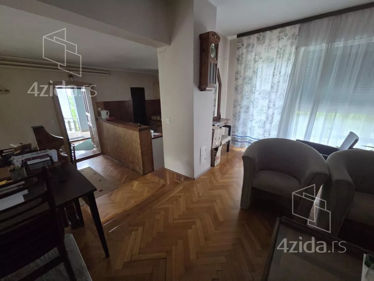 Kuća | 4zida