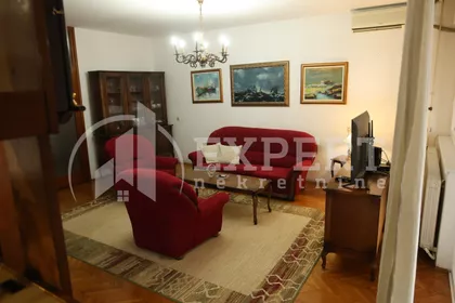 Nade Tomić | 4zida.rs