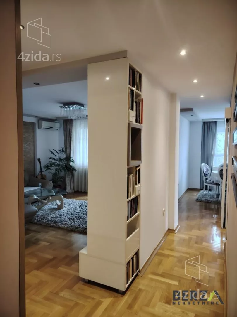 Troiposoban stan | 4zida