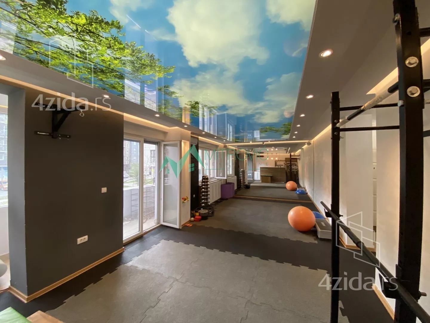Poslovni prostor | 4zida