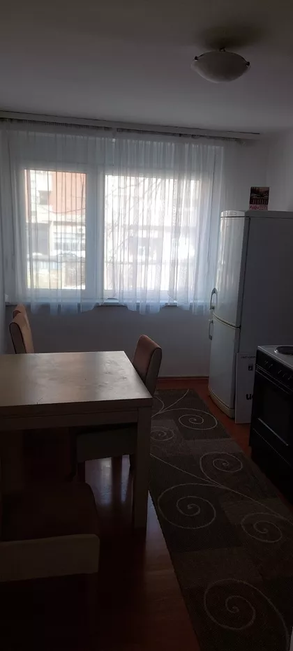 Cara Dušana | 4zida.rs