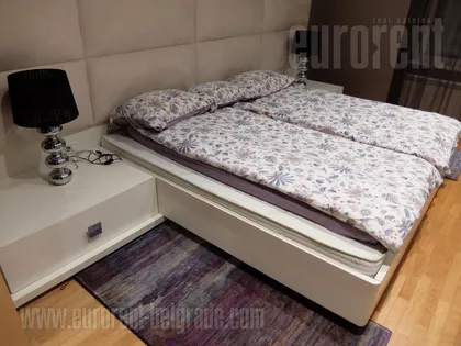 VUKOV SPOMENIK | 4zida.rs