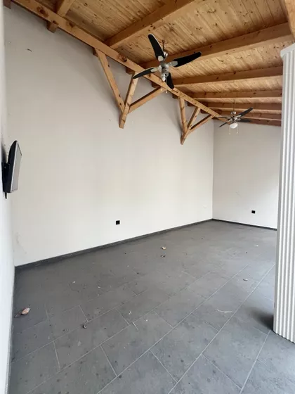 Mali Radanovac | 4zida.rs