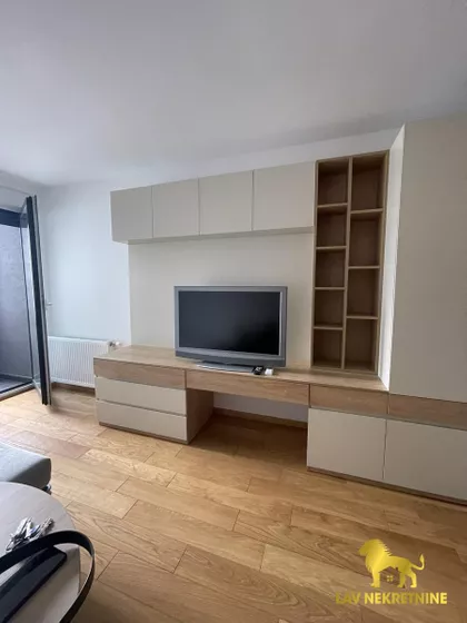 LASLA GALA | 4zida.rs