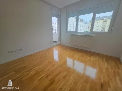 Aleksandra Bugarskog | 4zida.rs
