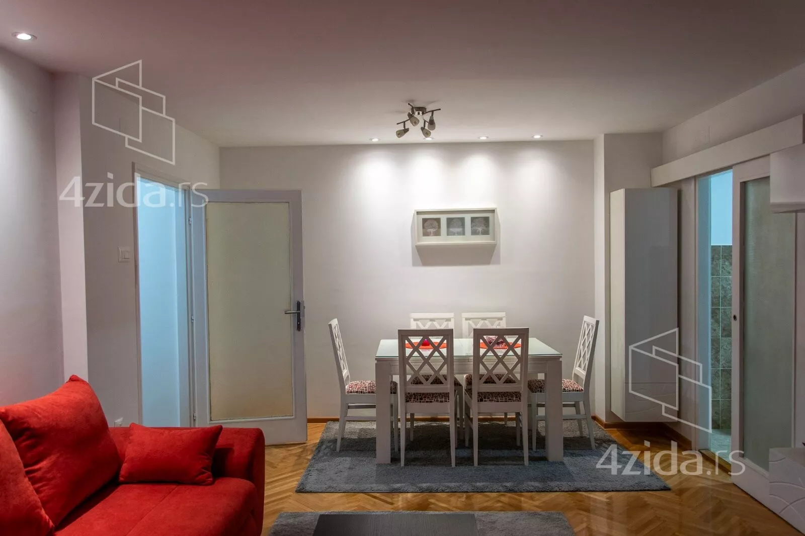 Dvoiposoban stan | 4zida