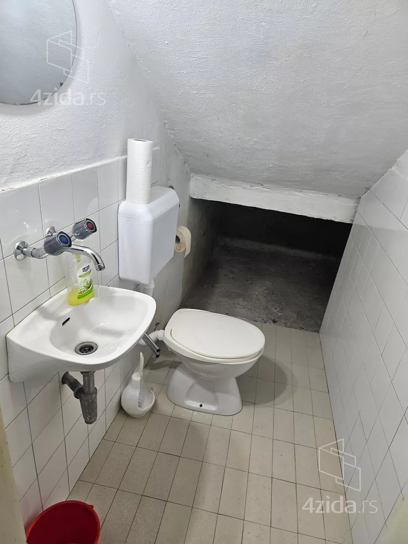 4-etažna kuća | 4zida