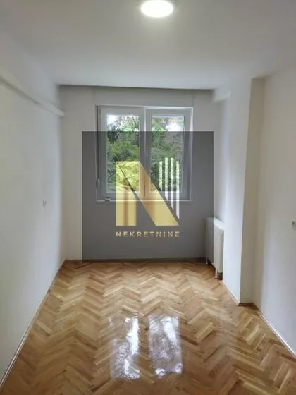 Železnička stanica | 4zida.rs