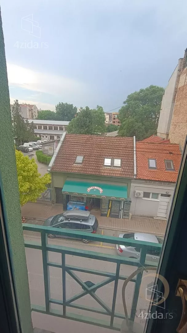 Garsonjera | 4zida