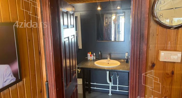 Turistički objekat | 4zida