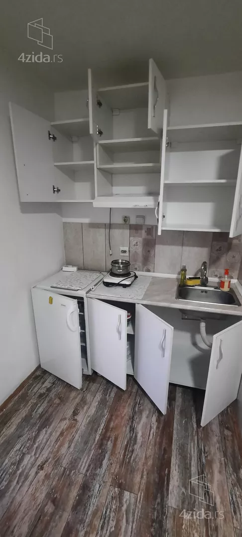 Garsonjera | 4zida