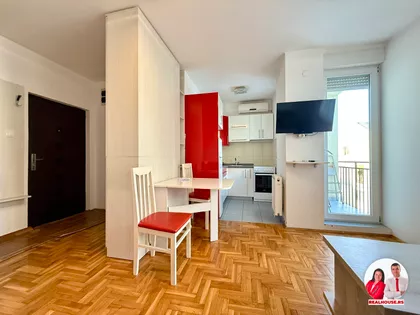 Devet Jugovića | 4zida.rs