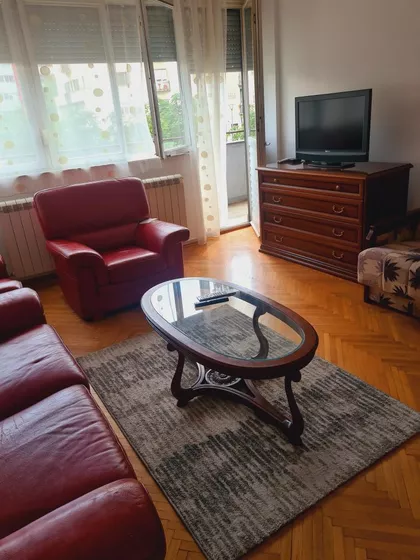 Kursulina bb | 4zida.rs